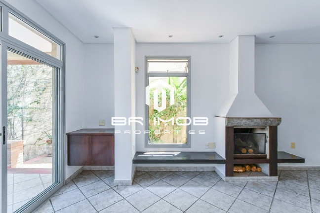 Imagem Casa com 4 Quartos à Venda, 231 m² em Vila Inah - São Paulo