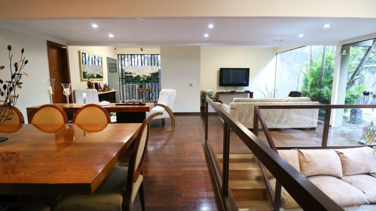 Imagem Casa com 5 Quartos à Venda,  em Vila Mariana - São Paulo
