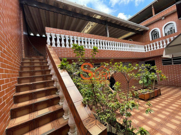 Imagem Casa com 3 Quartos à Venda, 300 m² em Vila Scarpelli - Santo André Imagem Casa com 3 Quartos à Venda, 300 m² em Vila Scarpelli - Santo André