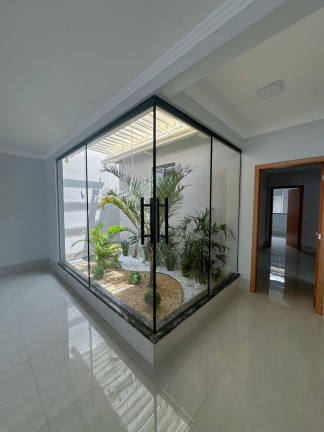 Imagem Casa com 3 Quartos à Venda, 285 m² em Setor Sudoeste - Goiânia Imagem Casa com 3 Quartos à Venda, 285 m² em Setor Sudoeste - Goiânia