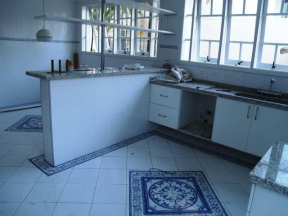 Casa com 3 Quartos para Alugar, 665 m² em Alphaville Residencial Dois - Barueri