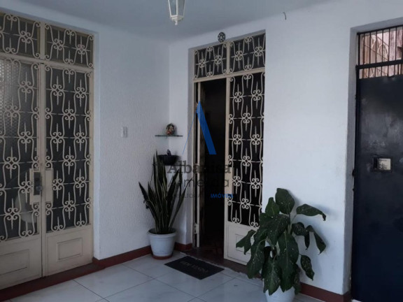 Casa com 5 Quartos à Venda, 230 m² em Centro - Fortaleza