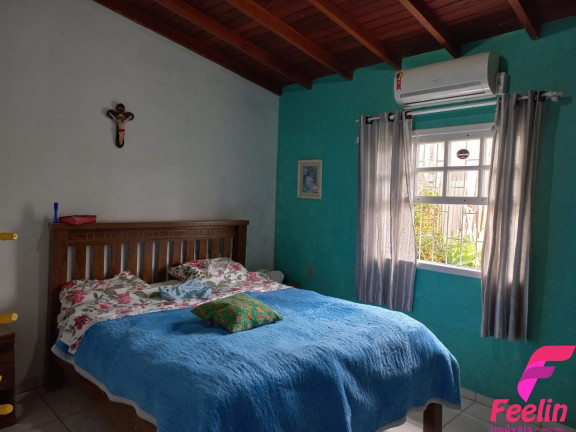 Imagem Casa com 5 Quartos à Venda, 252 m² em Campeche - Florianópolis