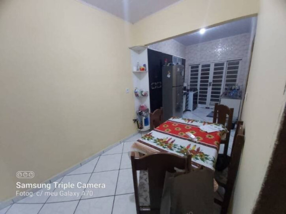 Imagem Casa com 2 Quartos à Venda, 70 m² em Castolira - Pindamonhangaba Imagem Casa com 2 Quartos à Venda, 70 m² em Castolira - Pindamonhangaba
