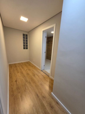 Imagem Casa com 3 Quartos à Venda, 284 m² em Santo Inácio - Curitiba
