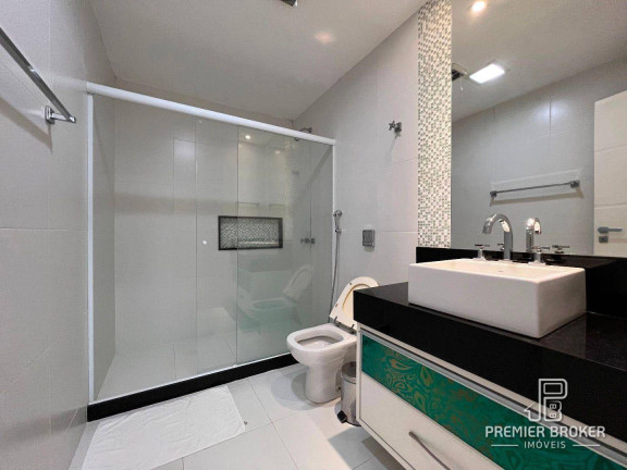 Imagem Casa com 5 Quartos à Venda, 632 m² em Quebra Frascos - Teresópolis Imagem Casa com 5 Quartos à Venda, 632 m² em Quebra Frascos - Teresópolis