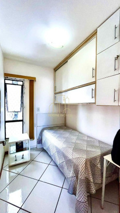 Imagem Imóvel com 3 Quartos à Venda, 70 m² em Imbuí - Salvador Imagem Imóvel com 3 Quartos à Venda, 70 m² em Imbuí - Salvador