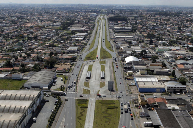 Imagem Terreno à Venda, 2.254 m² em Novo Mundo - Curitiba Imagem Terreno à Venda, 2.254 m² em Novo Mundo - Curitiba