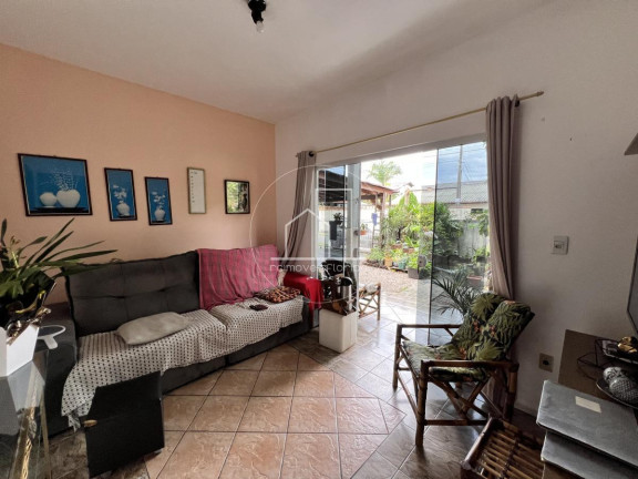 Imagem Casa com 3 Quartos à Venda, 96 m² em São João Do Rio Vermelho - Florianópolis Imagem Casa com 3 Quartos à Venda, 96 m² em São João Do Rio Vermelho - Florianópolis