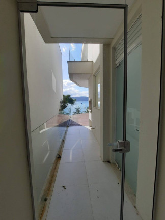 Imagem Casa de Condomínio com 4 Quartos à Venda, 250 m² em Bombinhas - Bombinhas Imagem Casa de Condomínio com 4 Quartos à Venda, 250 m² em Bombinhas - Bombinhas