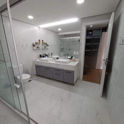 Imagem Casa com 3 Quartos à Venda, 306 m² em Vila Assunção - Porto Alegre