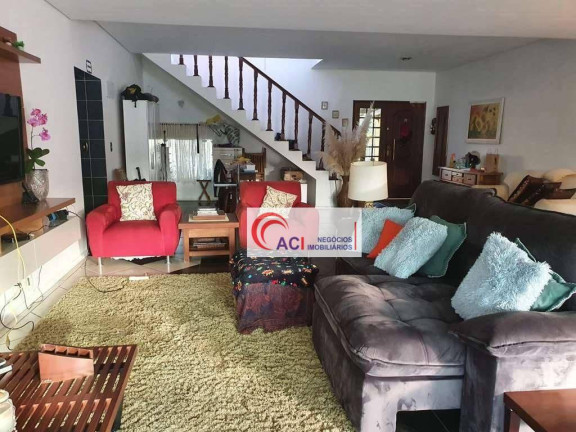 Imagem Casa com 3 Quartos à Venda, 320 m² em Granja Viana - Cotia