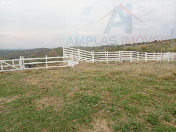 Imagem Fazenda à Venda, 98 m² em Esmeraldas Imagem Fazenda à Venda, 98 m² em Esmeraldas
