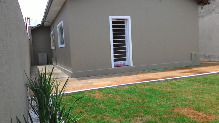 Imagem Casa com 3 Quartos à Venda, 141 m² em Vila Brasil - Pirassununga Imagem Casa com 3 Quartos à Venda, 141 m² em Vila Brasil - Pirassununga