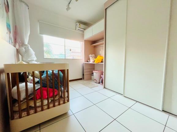 Imagem Casa com 4 Quartos à Venda, 180 m² em Buraquinho - Lauro De Freitas Imagem Casa com 4 Quartos à Venda, 180 m² em Buraquinho - Lauro De Freitas