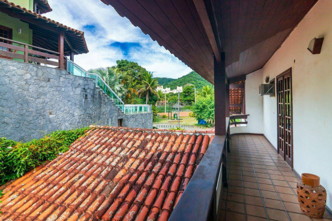 Imagem Casa com 4 Quartos à Venda, 450 m² em Piratininga - Niterói Imagem Casa com 4 Quartos à Venda, 450 m² em Piratininga - Niterói