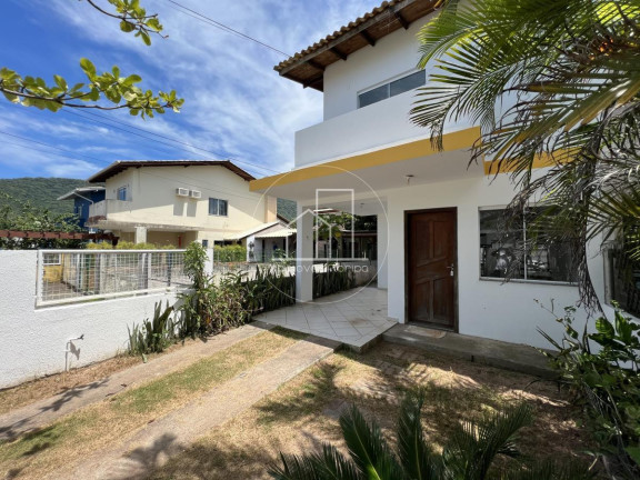 Imagem Casa com 3 Quartos à Venda, 230 m² em São João Do Rio Vermelho - Florianópolis Imagem Casa com 3 Quartos à Venda, 230 m² em São João Do Rio Vermelho - Florianópolis