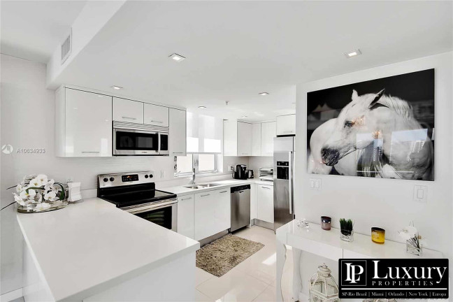 Imagem Apartamento com 2 Quartos à Venda, 109 m² em Bal Harbour - Bay Harbor Islands Imagem Apartamento com 2 Quartos à Venda, 109 m² em Bal Harbour - Bay Harbor Islands