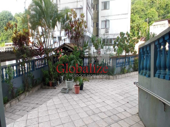 Imóvel com 2 Quartos à Venda, 68 m² em Saboó - Santos