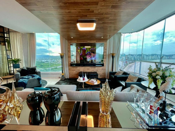 Imagem Apartamento com 7 Quartos à Venda, 600 m² em Centro - Balneário Camboriú Imagem Apartamento com 7 Quartos à Venda, 600 m² em Centro - Balneário Camboriú