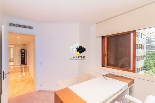Imagem Apartamento com 1 Quarto à Venda, 309 m² em Auxiliadora - Porto Alegre Imagem Apartamento com 1 Quarto à Venda, 309 m² em Auxiliadora - Porto Alegre