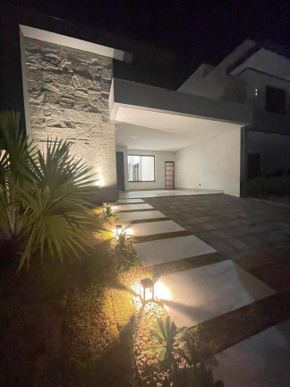 Casa com 3 Quartos à Venda, 300 m² em Condomínio Belvedere Ii - Cuiabá