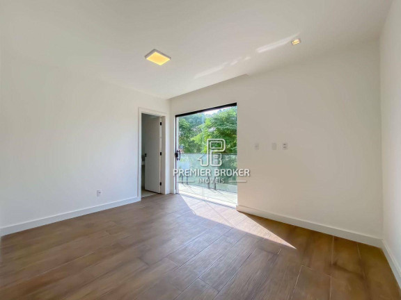 Imagem Casa com 3 Quartos à Venda, 145 m² em Albuquerque - Teresópolis