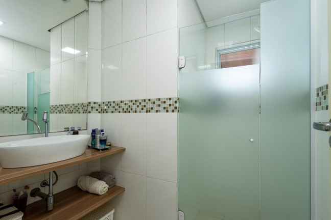 Imagem Casa com 3 Quartos à Venda, 130 m² em Vila Marari - São Paulo