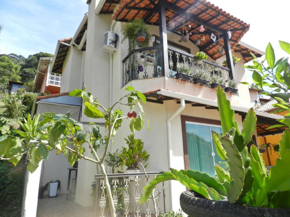 Imagem Casa com 4 Quartos à Venda, 161 m² em Vargem Grande - Teresópolis Imagem Casa com 4 Quartos à Venda, 161 m² em Vargem Grande - Teresópolis