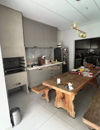 Imagem Casa com 4 Quartos à Venda, 268 m² em Bosque Dos Eucaliptos - São José Dos Campos