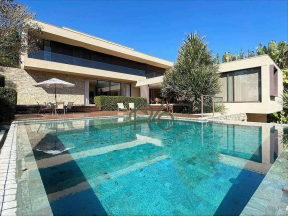Casa com 5 Quartos à Venda ou Locação, 726 m² em Vila De São Fernando - Cotia