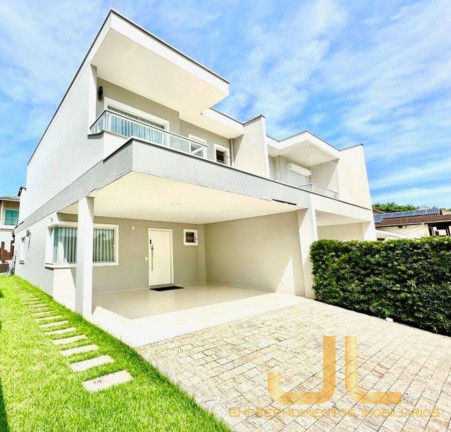 Casa com 3 Quartos para Alugar, 215 m² em Velha - Blumenau
