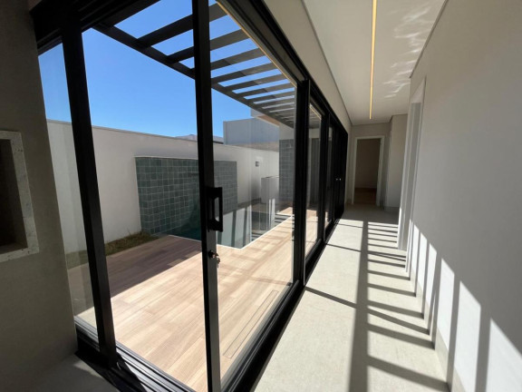 Imagem Casa com 3 Quartos à Venda, 306 m² em Condomínio Belvedere Ii - Cuiabá