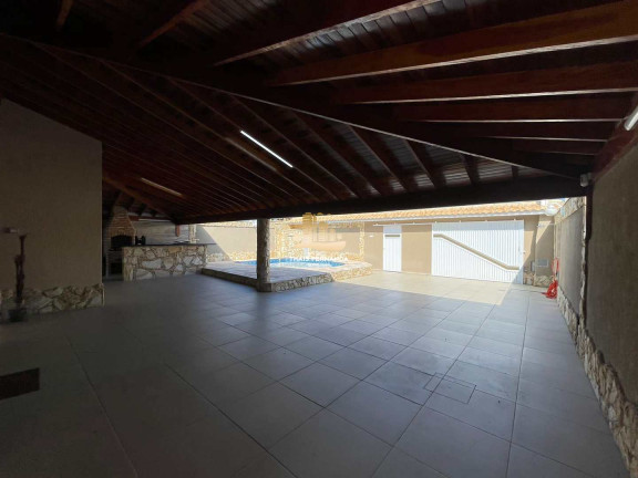 Imagem Casa com 5 Quartos à Venda, 261 m² em Flórida - Praia Grande Imagem Casa com 5 Quartos à Venda, 261 m² em Flórida - Praia Grande