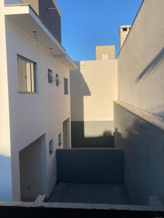 Imagem Casa com 2 Quartos à Venda, 77 m² em Areias Do Meio - Governador Celso Ramos