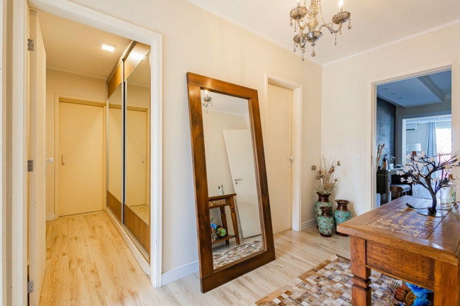 Imagem Apartamento com 3 Quartos à Venda, 137 m² em Petrópolis - Porto Alegre Imagem Apartamento com 3 Quartos à Venda, 137 m² em Petrópolis - Porto Alegre