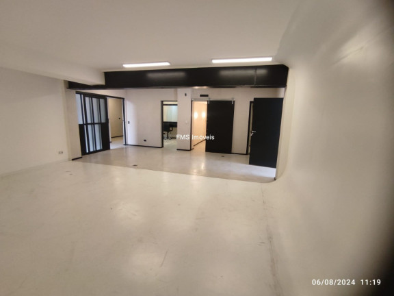 Imagem Imóvel com 4 Quartos para Alugar, 240 m² em Jardim América - São Paulo