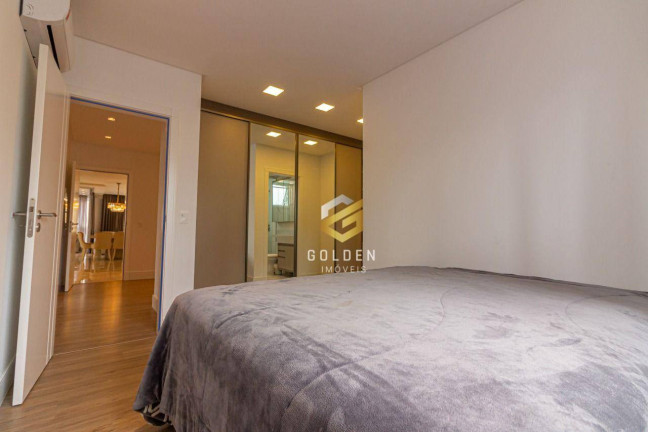 Imagem Apartamento com 3 Quartos à Venda, 140 m² em Meia Praia - Itapema