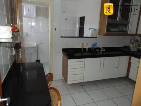 Imagem Apartamento com 3 Quartos à Venda, 140 m² em Algodoal - Cabo Frio