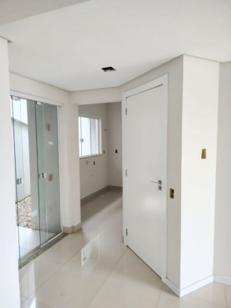 Imagem Sobrado com 3 Quartos à Venda, 154 m² em Escola Agrícola - Blumenau Imagem Sobrado com 3 Quartos à Venda, 154 m² em Escola Agrícola - Blumenau