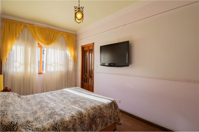 Imagem Casa com 3 Quartos à Venda, 450 m² em Maia - Guarulhos Imagem Casa com 3 Quartos à Venda, 450 m² em Maia - Guarulhos