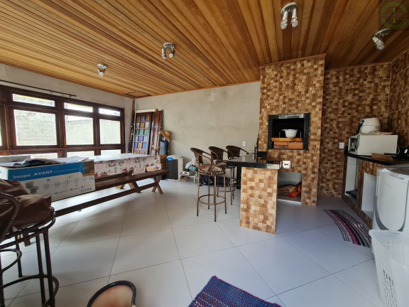 Imagem Casa com 3 Quartos à Venda, 140 m² em Contorno - Ponta Grossa
