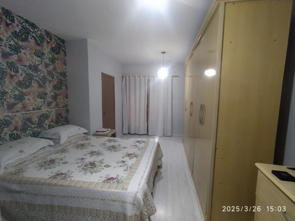 Imagem Casa com 3 Quartos à Venda, 300 m² em Jardim Iririú - Joinville Imagem Casa com 3 Quartos à Venda, 300 m² em Jardim Iririú - Joinville