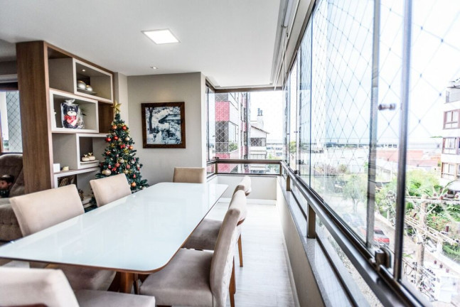 Imagem Cobertura com 3 Quartos à Venda, 241 m² em Jardim Lindóia - Porto Alegre