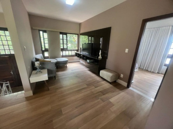 Imagem Casa com 3 Quartos à Venda, em Itaigara - Salvador Imagem Casa com 3 Quartos à Venda, em Itaigara - Salvador