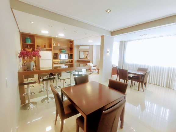 Imagem Apartamento com 3 Quartos à Venda, 196 m² em Atiradores - Joinville