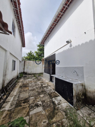 Imagem Casa com 4 Quartos à Venda, 520 m² em Parque Manibura - Fortaleza