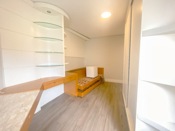 Imagem Casa com 3 Quartos à Venda, 320 m² em Coqueiros - Florianópolis Imagem Casa com 3 Quartos à Venda, 320 m² em Coqueiros - Florianópolis