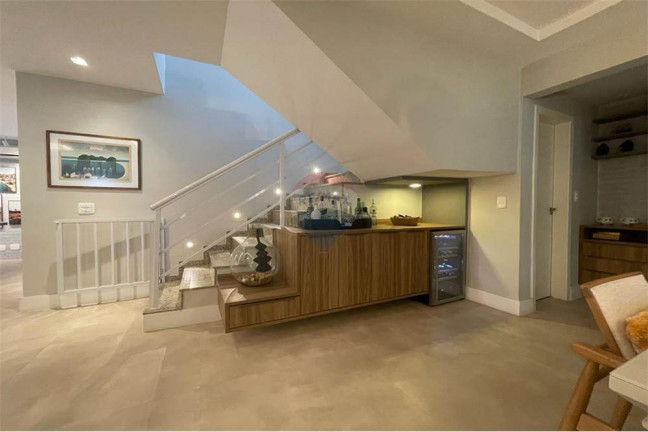 Imagem Casa de Condomínio com 5 Quartos à Venda, 293 m² em Vargem Pequena - Rio De Janeiro Imagem Casa de Condomínio com 5 Quartos à Venda, 293 m² em Vargem Pequena - Rio De Janeiro