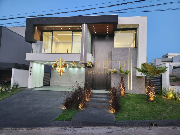 Casa com 4 Quartos à Venda, 304 m² em Vespasiano